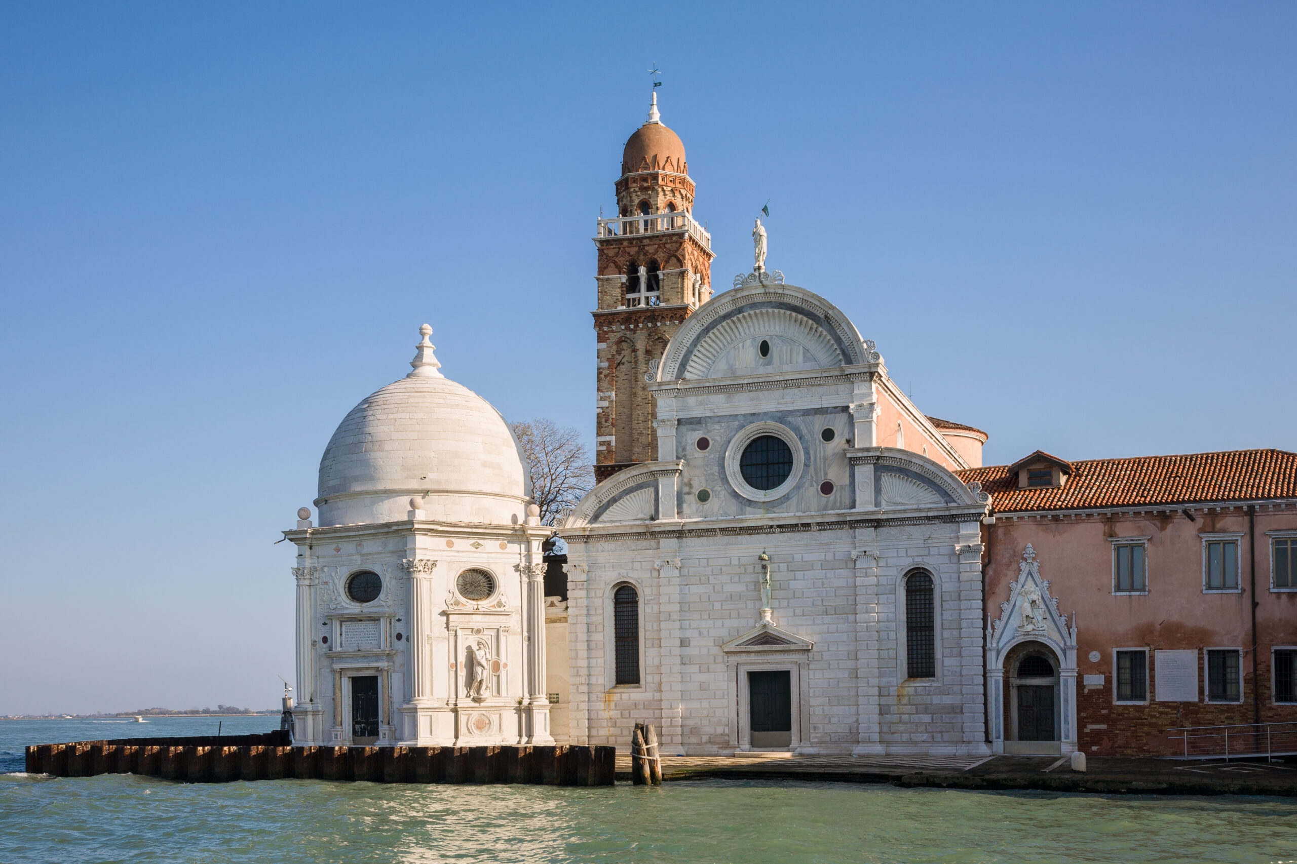 Cimitero San Michele Venezia: storia e bellezza tra arte e pace