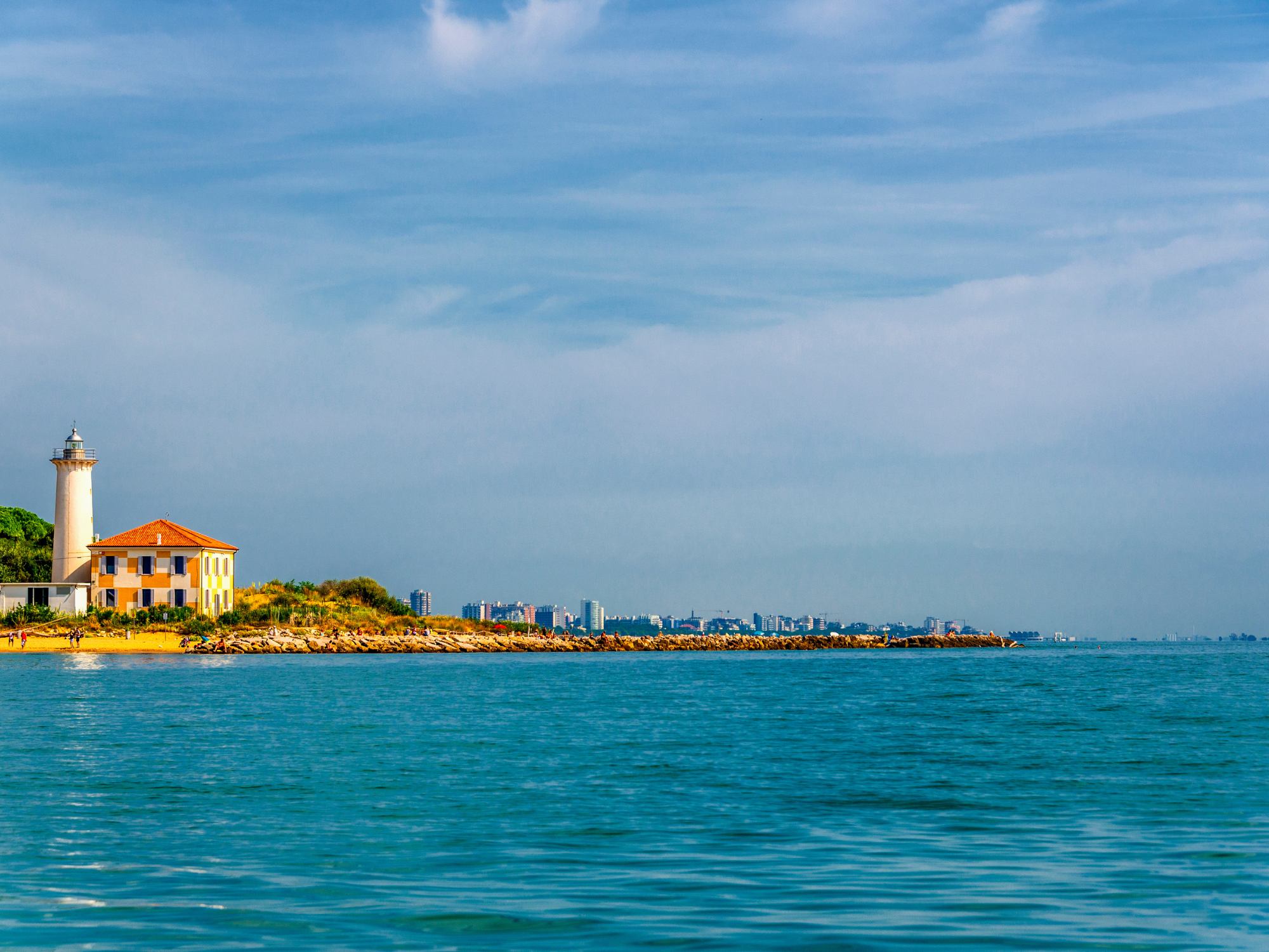 How to get to Bibione lighthouse: history & walking routes